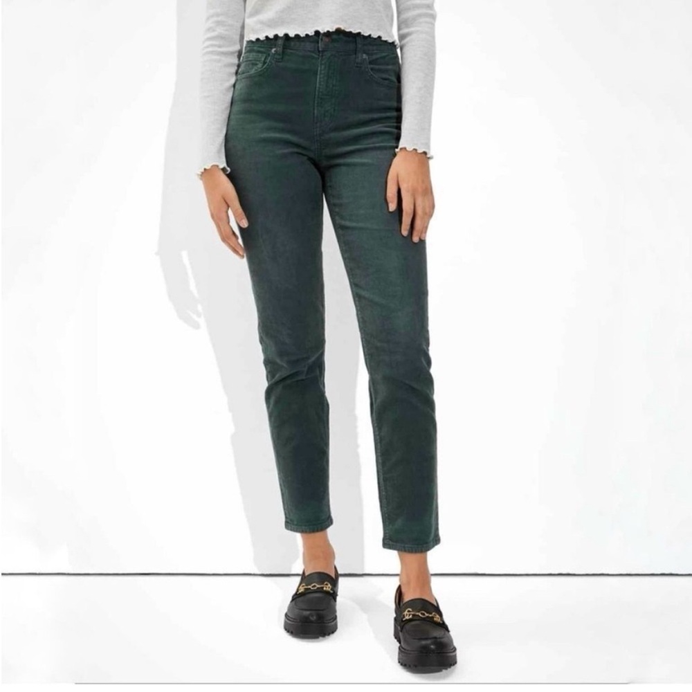 American Eagle Outfitters corduroy Mom Straight Jeans sz 12